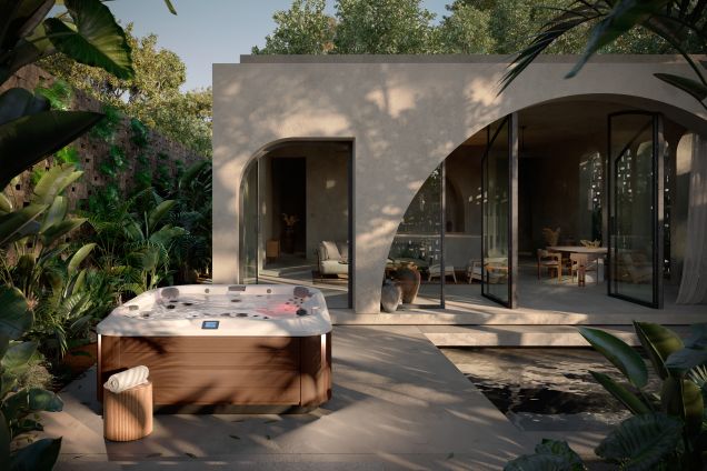 Jacuzzi J-365 - Large Comfort Open Seating Hot Tub