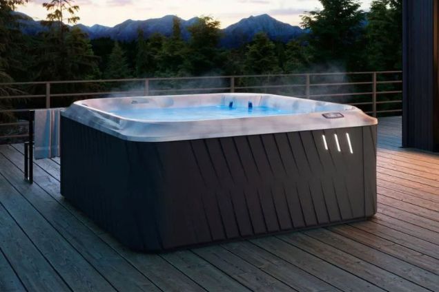 J-275 Spacious Hot Tub with Lounge Seating | Allied Pools