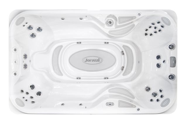 Jacuzzi J-13 PowerPlay Swim Spa
